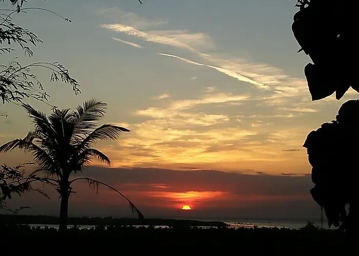 Sunset Hill 3* Ped